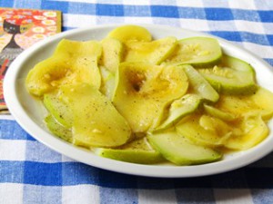 salát z mladých tykviček